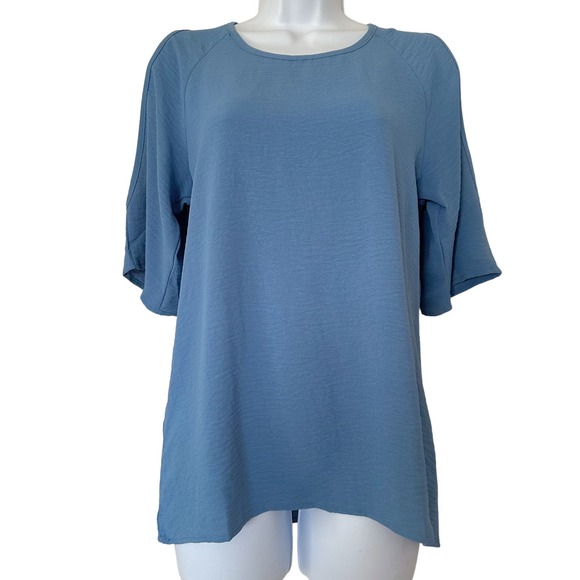 NWT C+D+M Collection Cold Shoulder 3/4 Sleeve Top Blue Size Medium - Picture 1 of 6